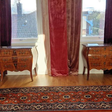 Lila Rummet - Rum Naera Bad Och Centrum, 1 Tr Upp - Saengklaeder & Handdukar Ingar Farjestaden Bagian luar foto